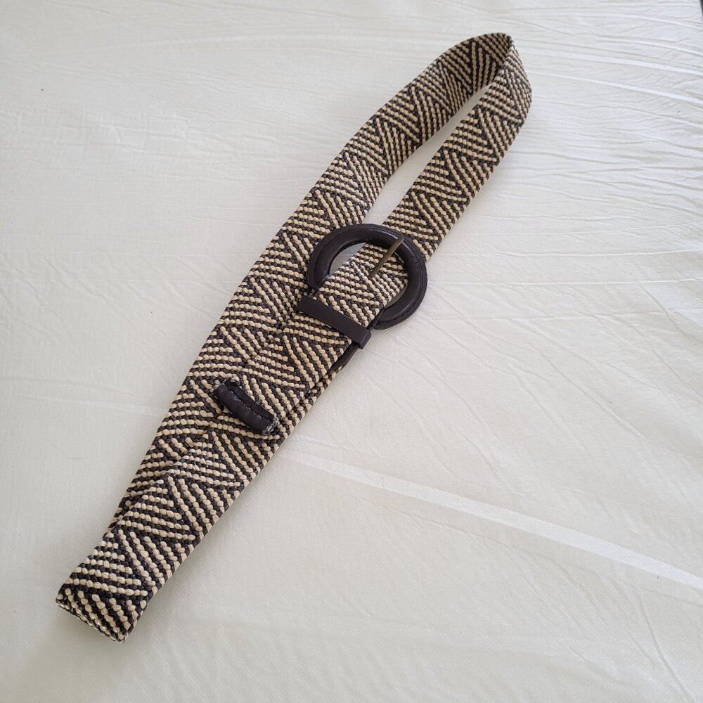 Woven Black & Cream Women's Belt with Round Buckle